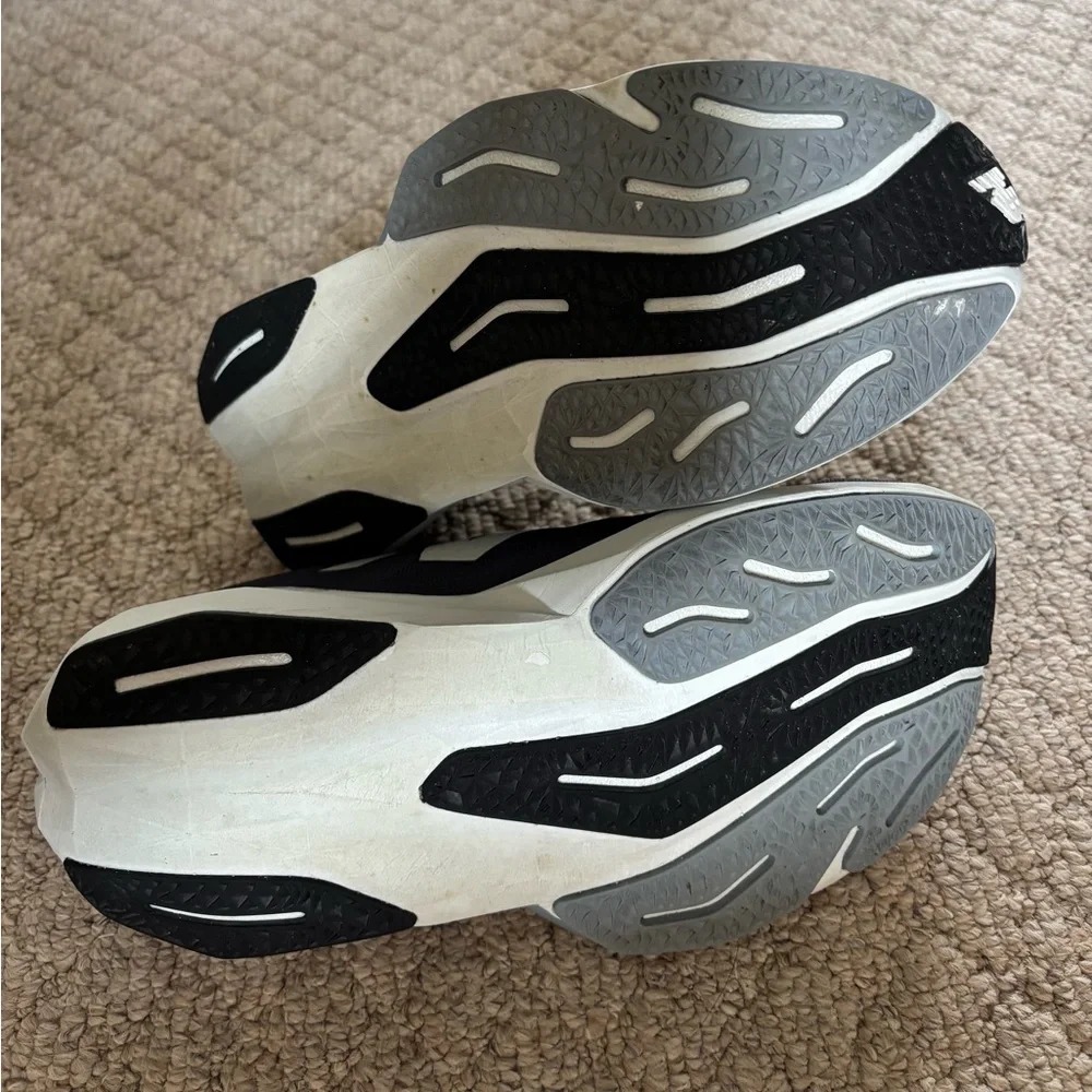New Balance Men's FuelCell Rebel v4 - Picture 6 of 7
